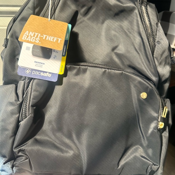 Pacsafe Black Modern Backpack with Durable Design - Picture 5 of 11